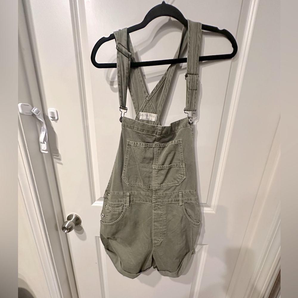 Free People Ziggy Shortalls - Size Large - Like New!